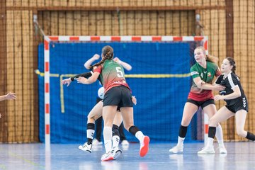 Bild 97 - wBJ HSG Kremperheide/Muensterdorf - HSG Joerl-Doppeleiche Vioel : Ergebnis: 34:23